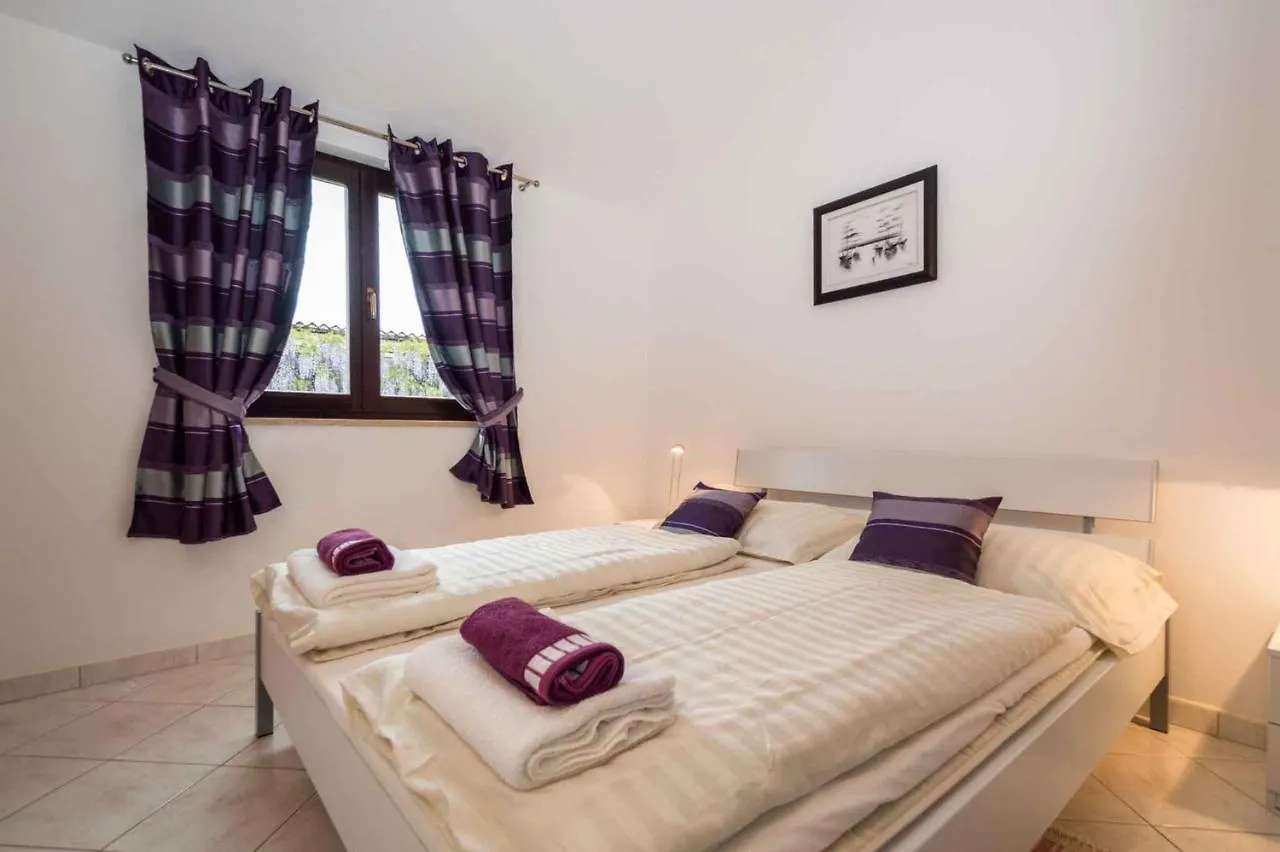 Holiday Homes In Barban/Istrien 10863  Barban